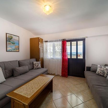 Marie I Nikola Apartment Кърк Екстериор снимка