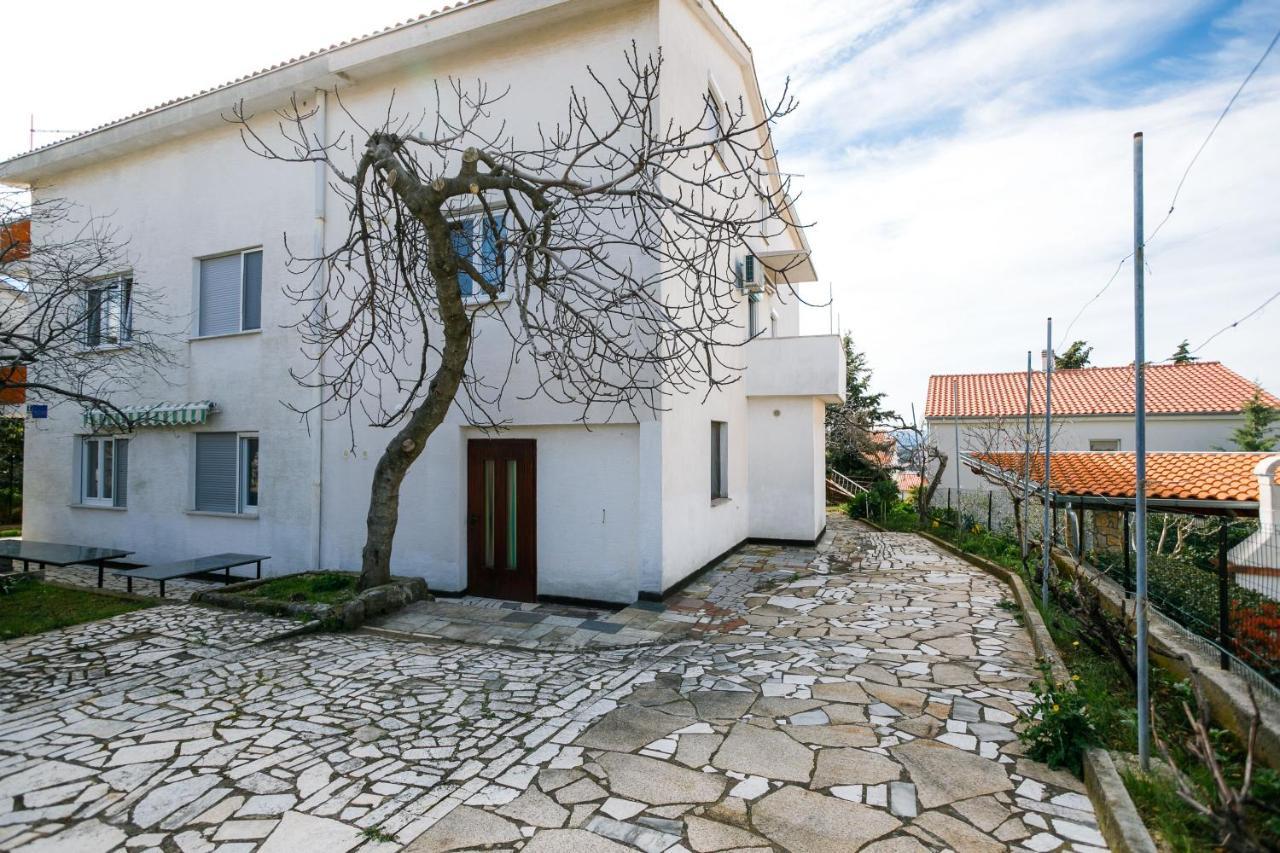 Marie I Nikola Apartment Кърк Екстериор снимка