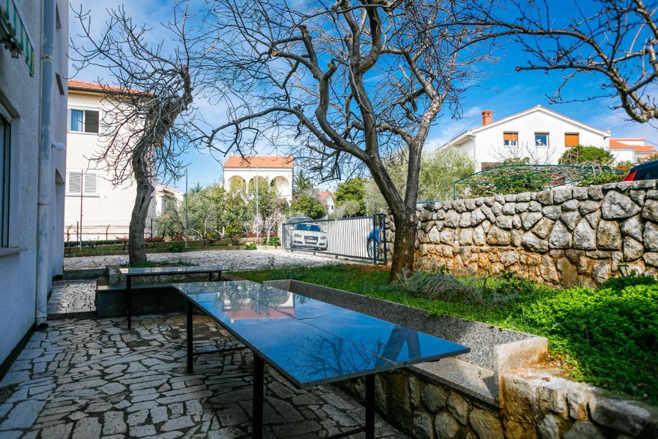Marie I Nikola Apartment Кърк Екстериор снимка