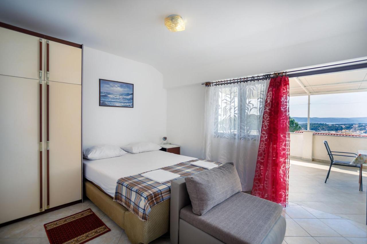 Marie I Nikola Apartment Кърк Екстериор снимка